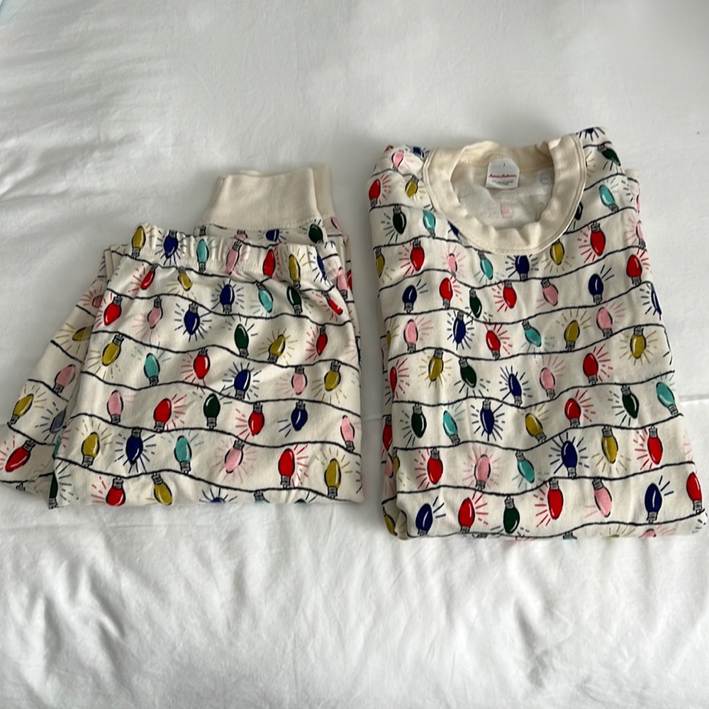 Hanna Anderson Unisex Bright Bulbs Pajama set - size L